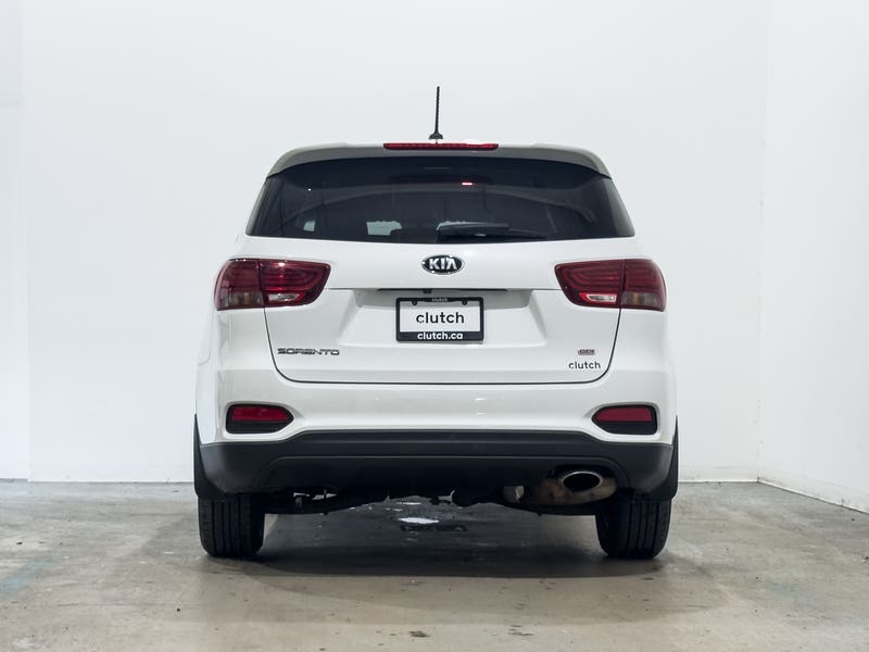 Vehicle photo 4