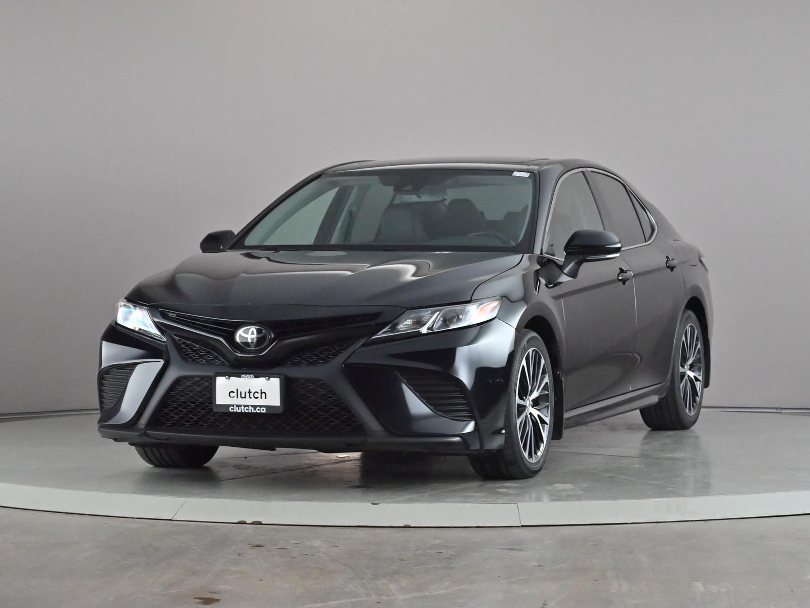 Black 2020 Toyota Camry Sedan Front-Wheel Drive Automatic