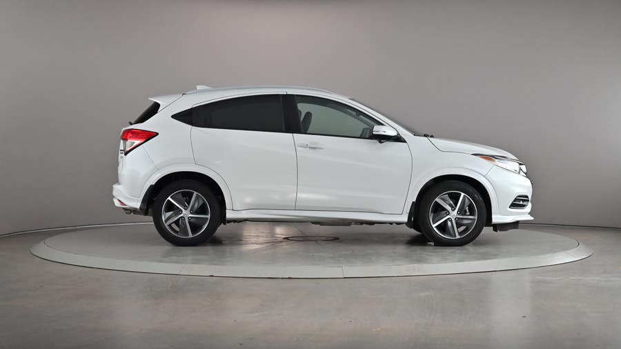 Vehicle photo 4