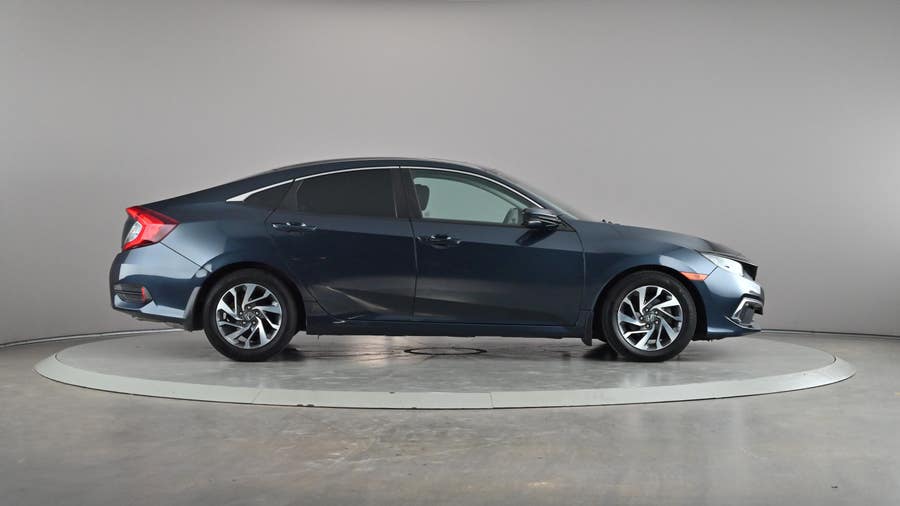 Vehicle photo 4