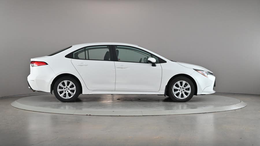 Vehicle photo 4