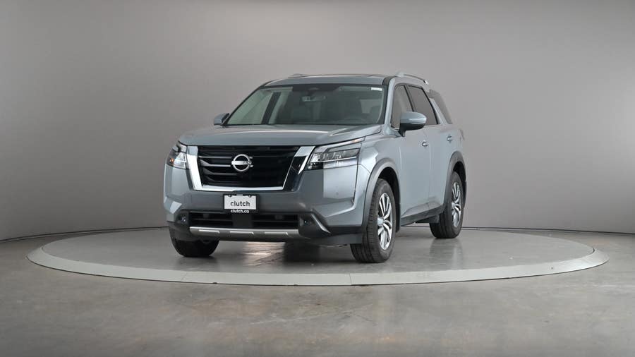 Vehicle photo 2