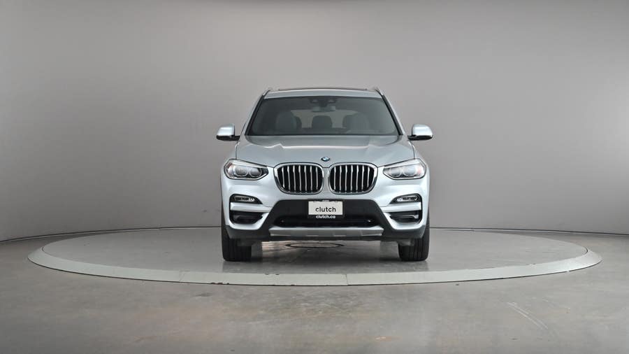 Vehicle photo 3
