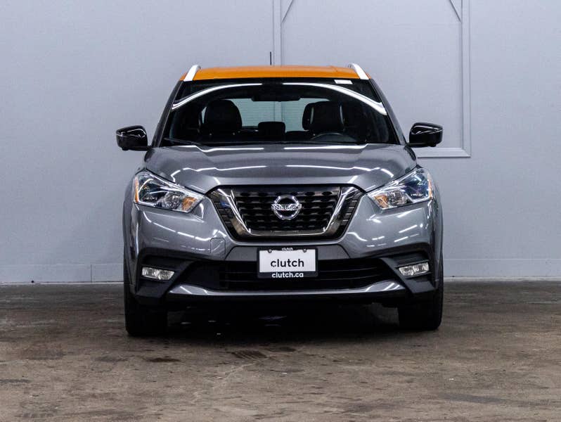 Vehicle photo 2