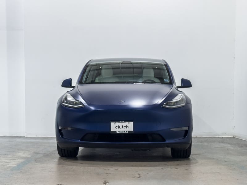 Vehicle photo 2