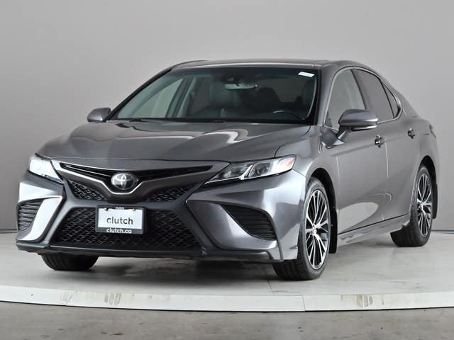 Toyota Camry SE w/ Upgrade Pkg.