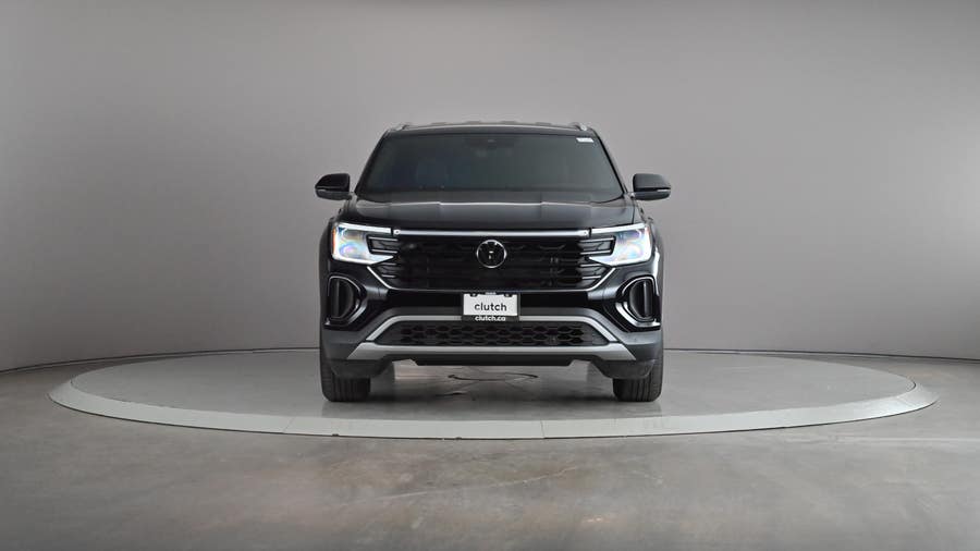 Vehicle photo 3