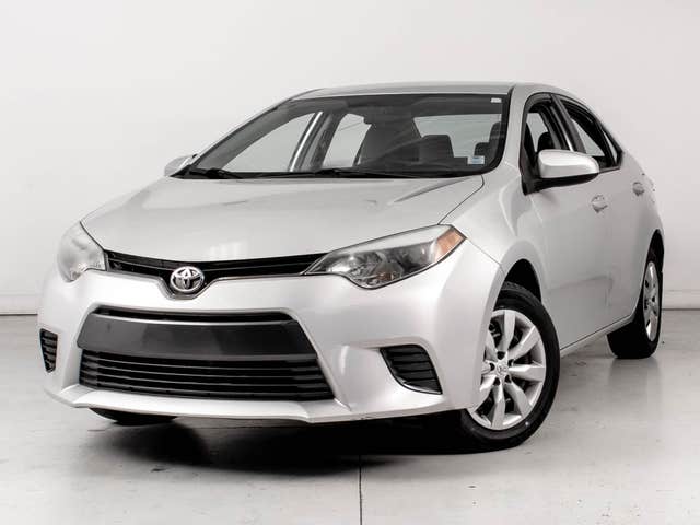 Toyota Corolla LE