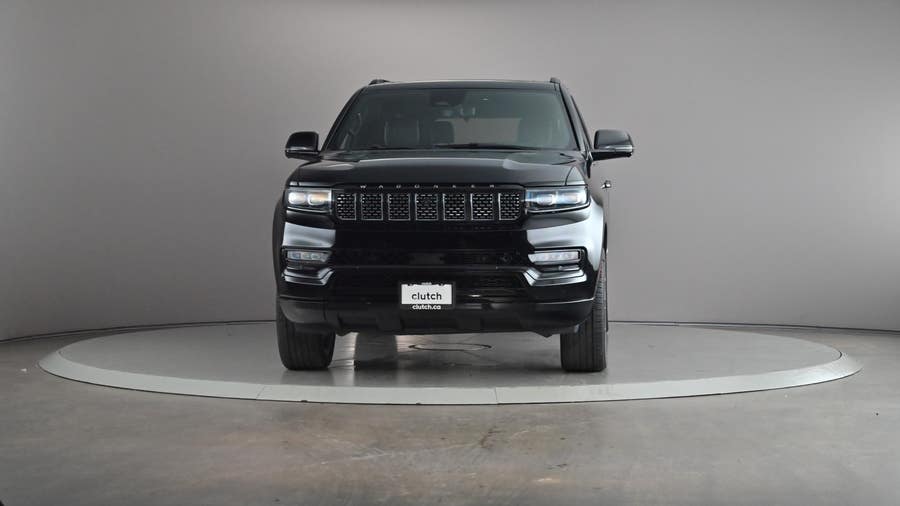 Vehicle photo 3
