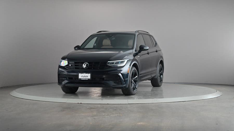 Vehicle photo 2