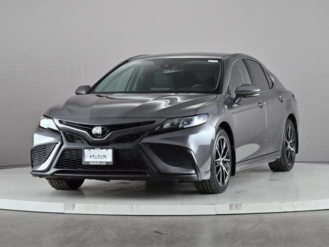 Toyota Camry SE AWD
