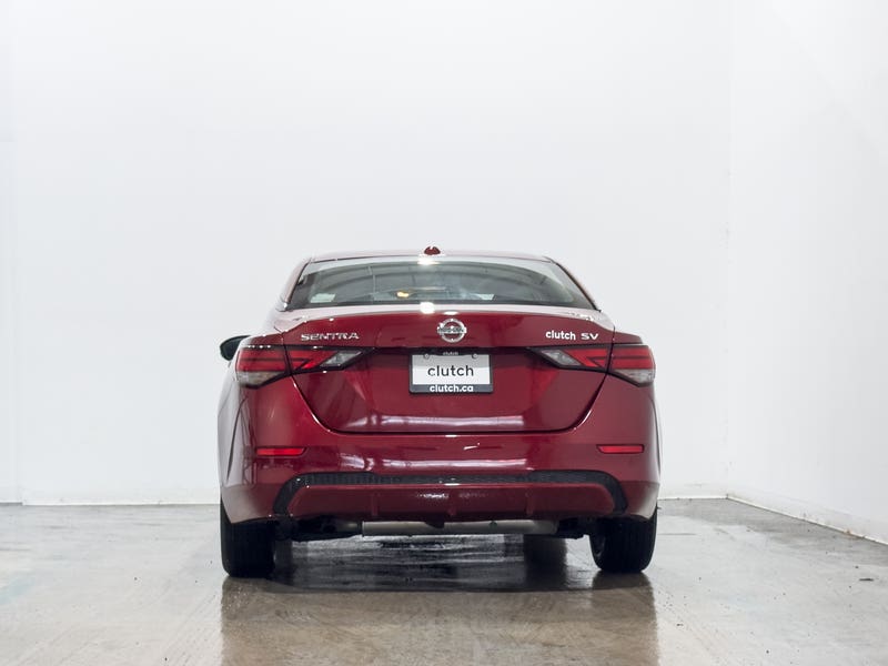 Vehicle photo 4