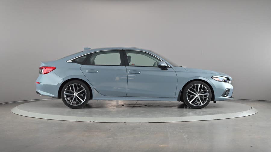 Vehicle photo 4