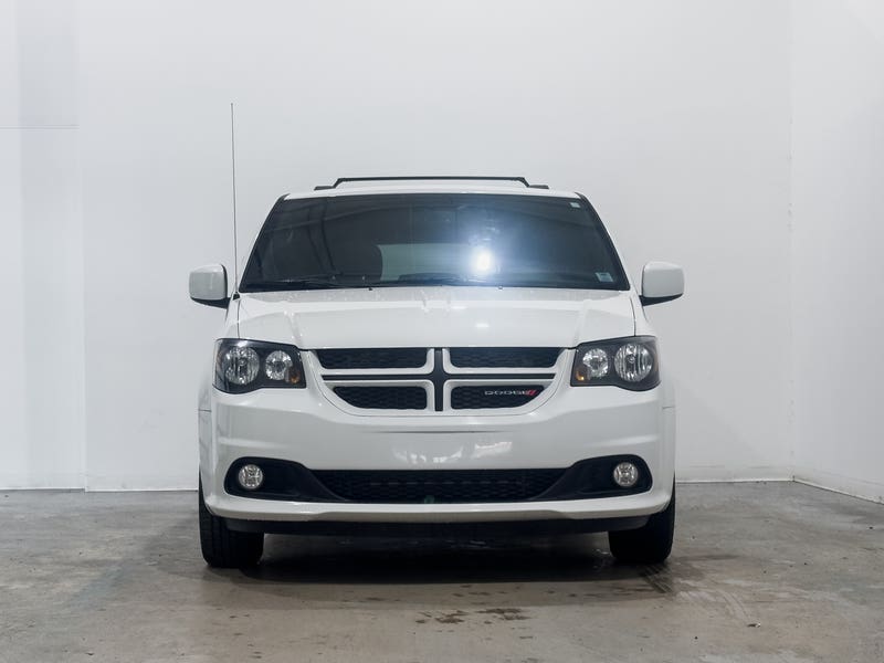 Vehicle photo 2