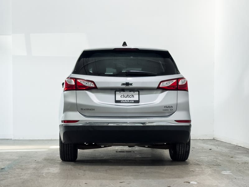 Vehicle photo 4