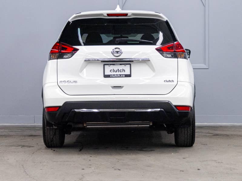Vehicle photo 4