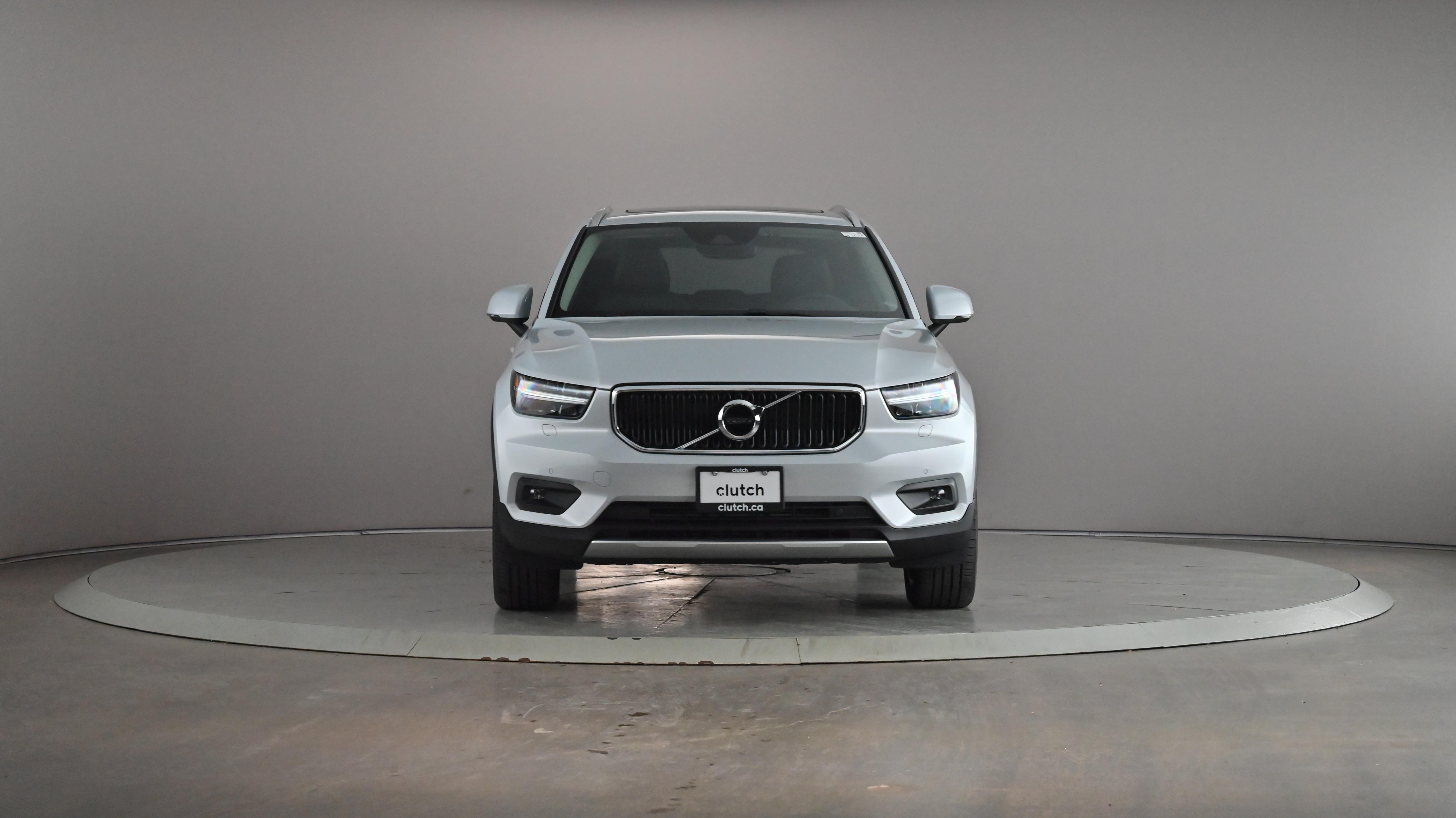 2022 Volvo XC40