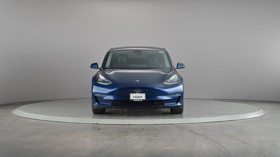 Vehicle photo 3