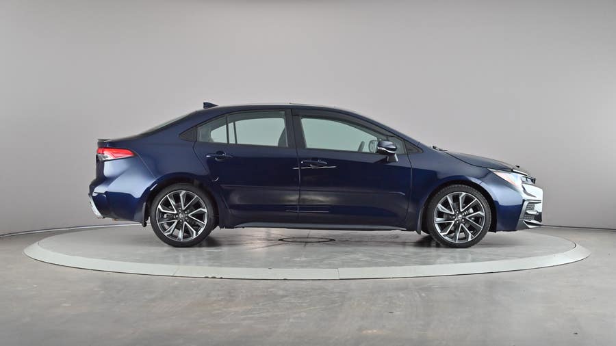 Vehicle photo 4