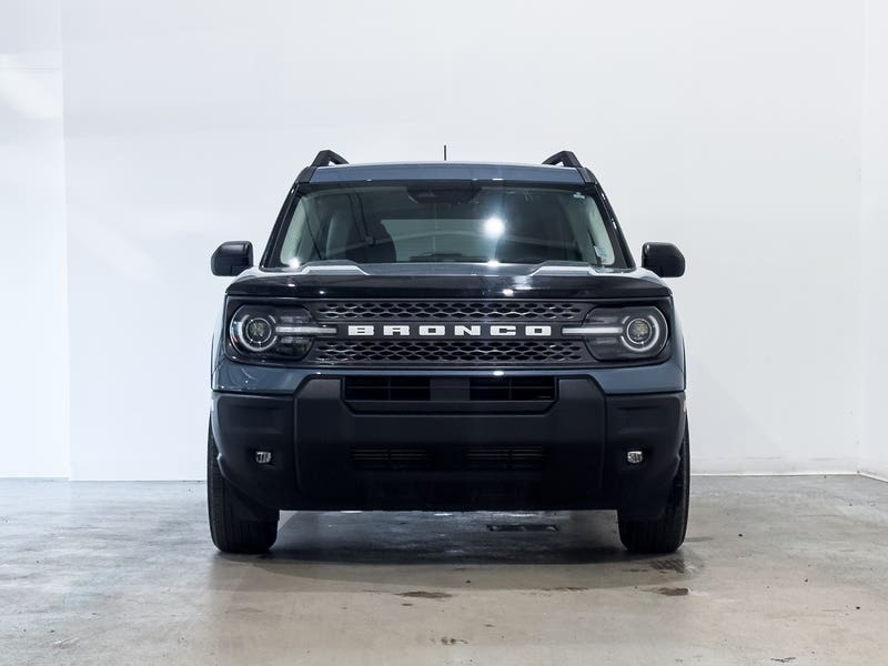 Vehicle photo 2