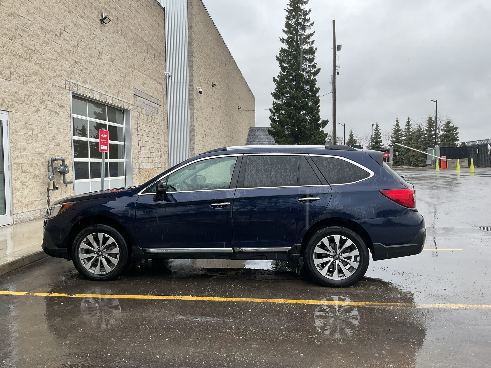 2018 Subaru Outback 3.6R Premier AWD with EyeSight Package