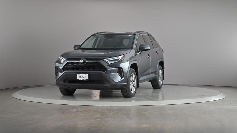 Vehicle photo 2