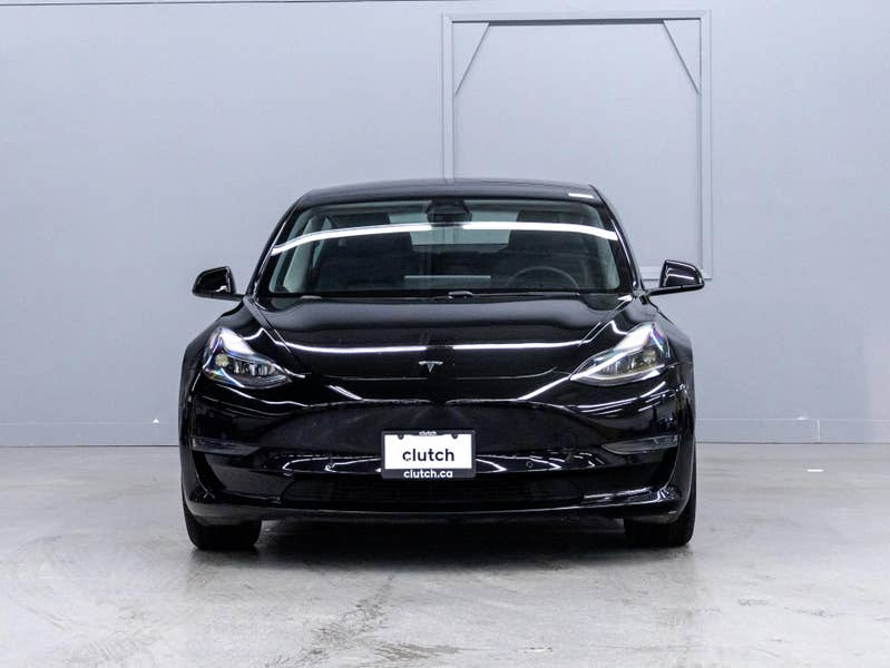 Vehicle photo 2