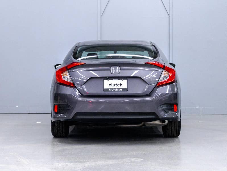 Vehicle photo 4