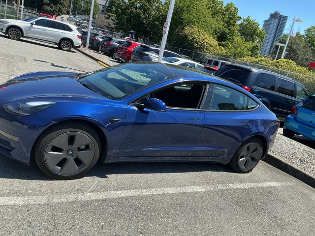 Tesla Model 3 RWD