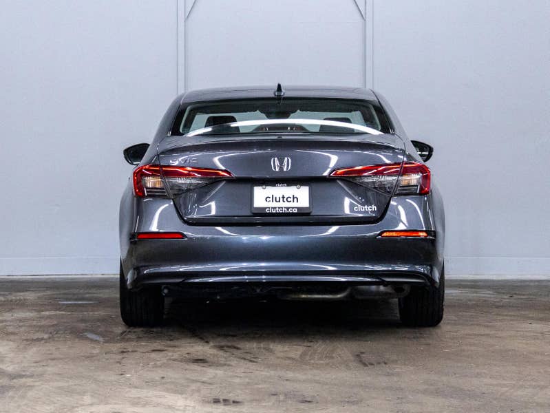 Vehicle photo 4