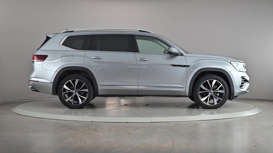 Vehicle photo 4