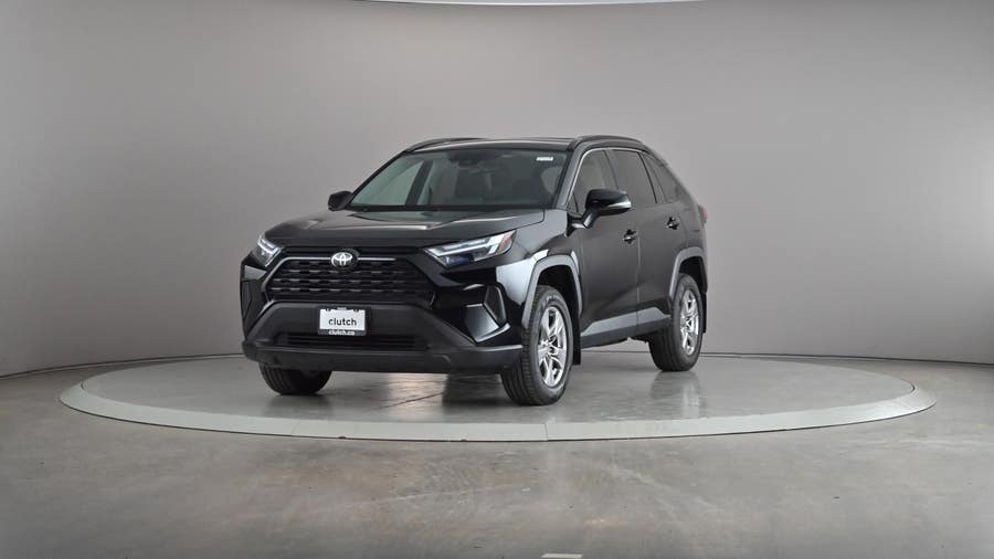 Vehicle photo 2
