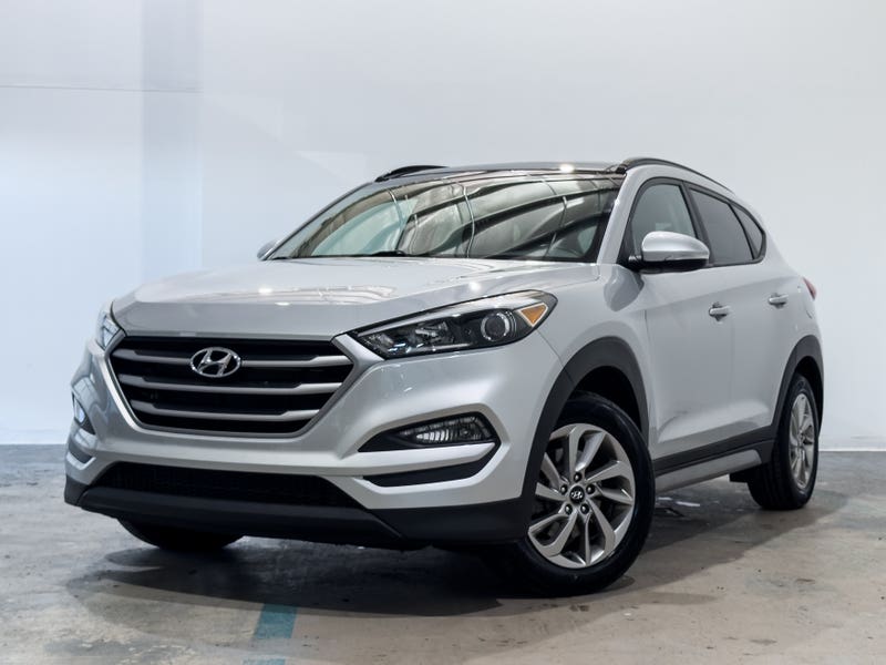 Vehicle photo 1