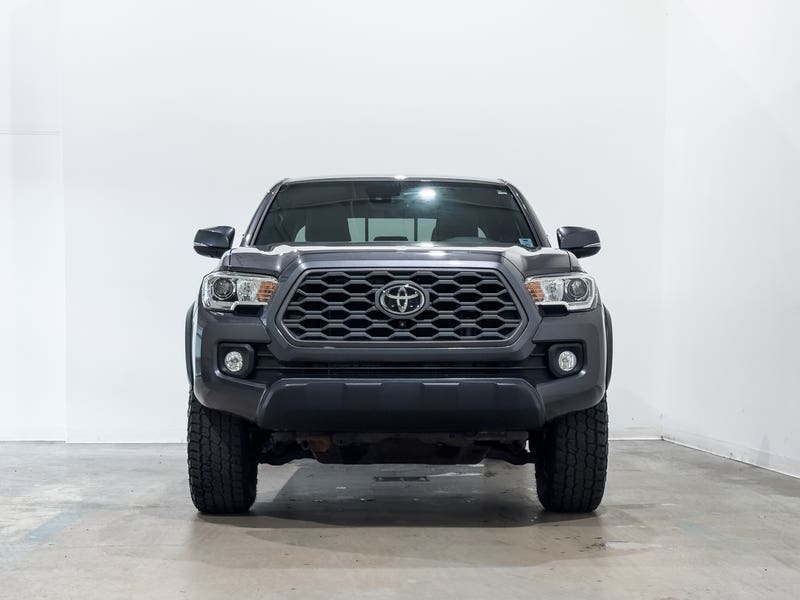Vehicle photo 2
