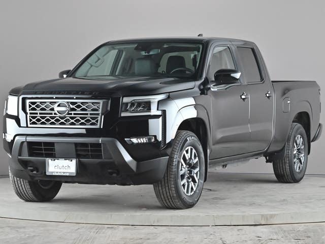 Nissan Frontier SV Crew Cab w/ Premium Pkg.