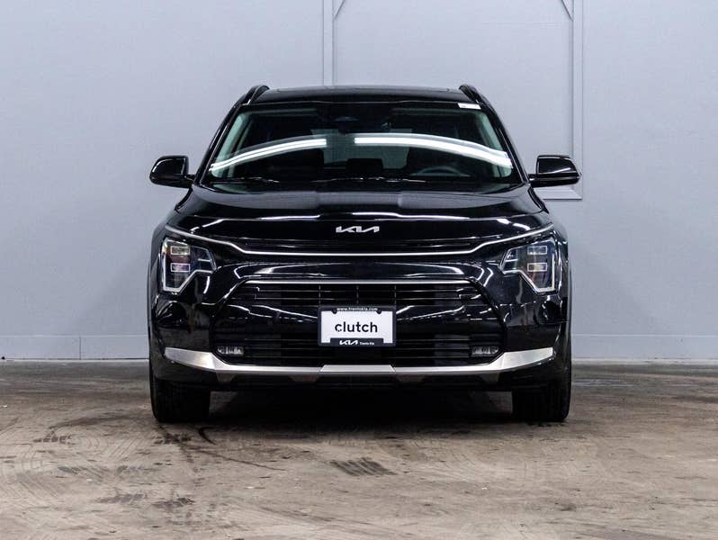 Vehicle photo 2