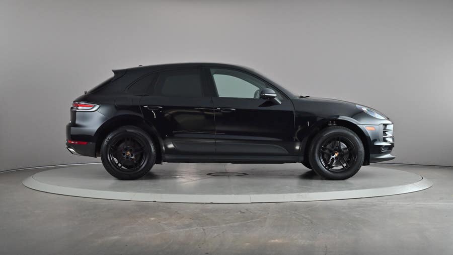 Vehicle photo 4