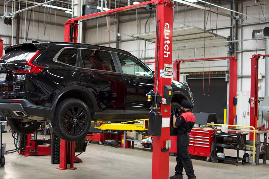 Clutch mechanic inspection