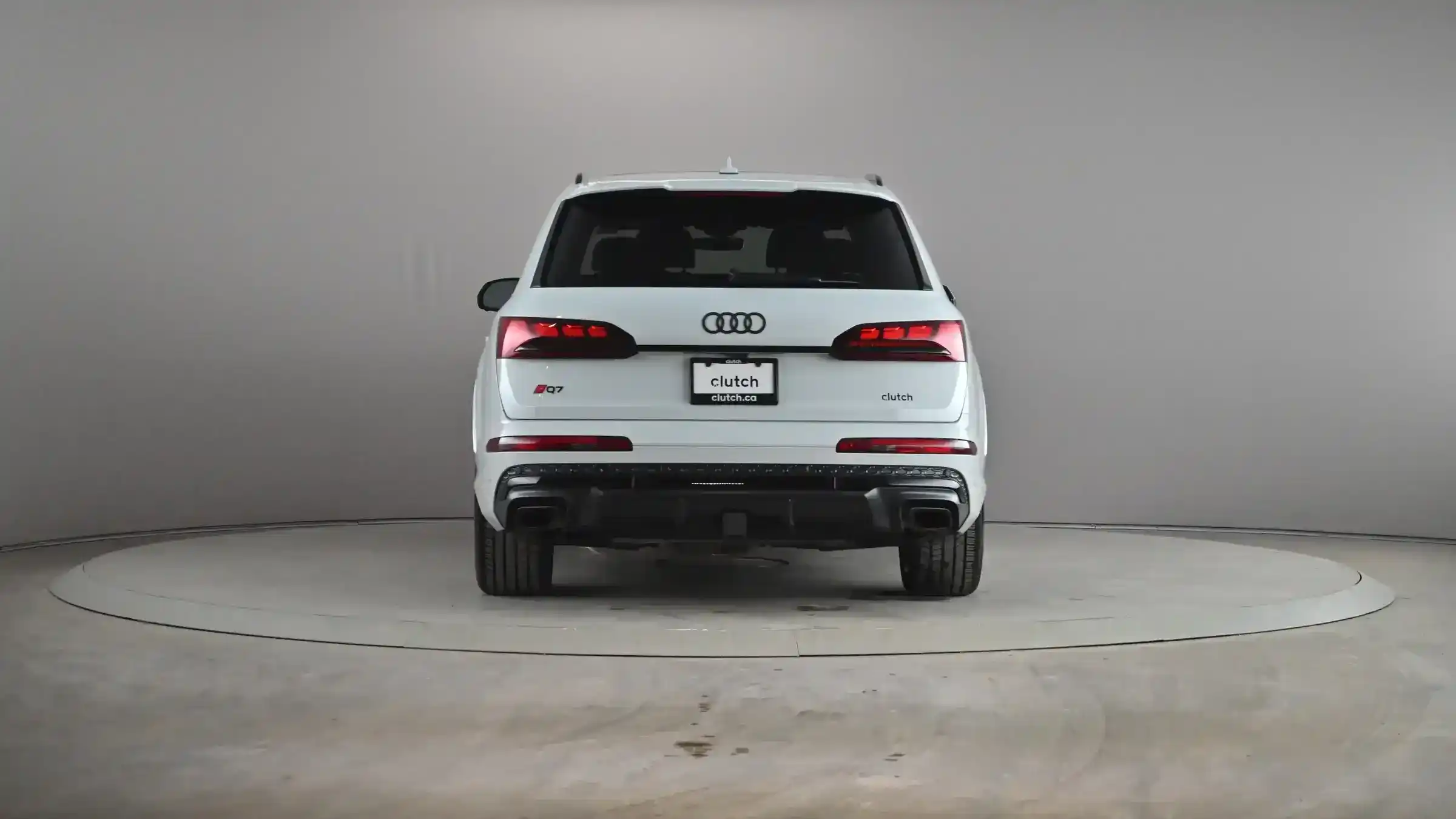 2025 Audi Q7 — rear view