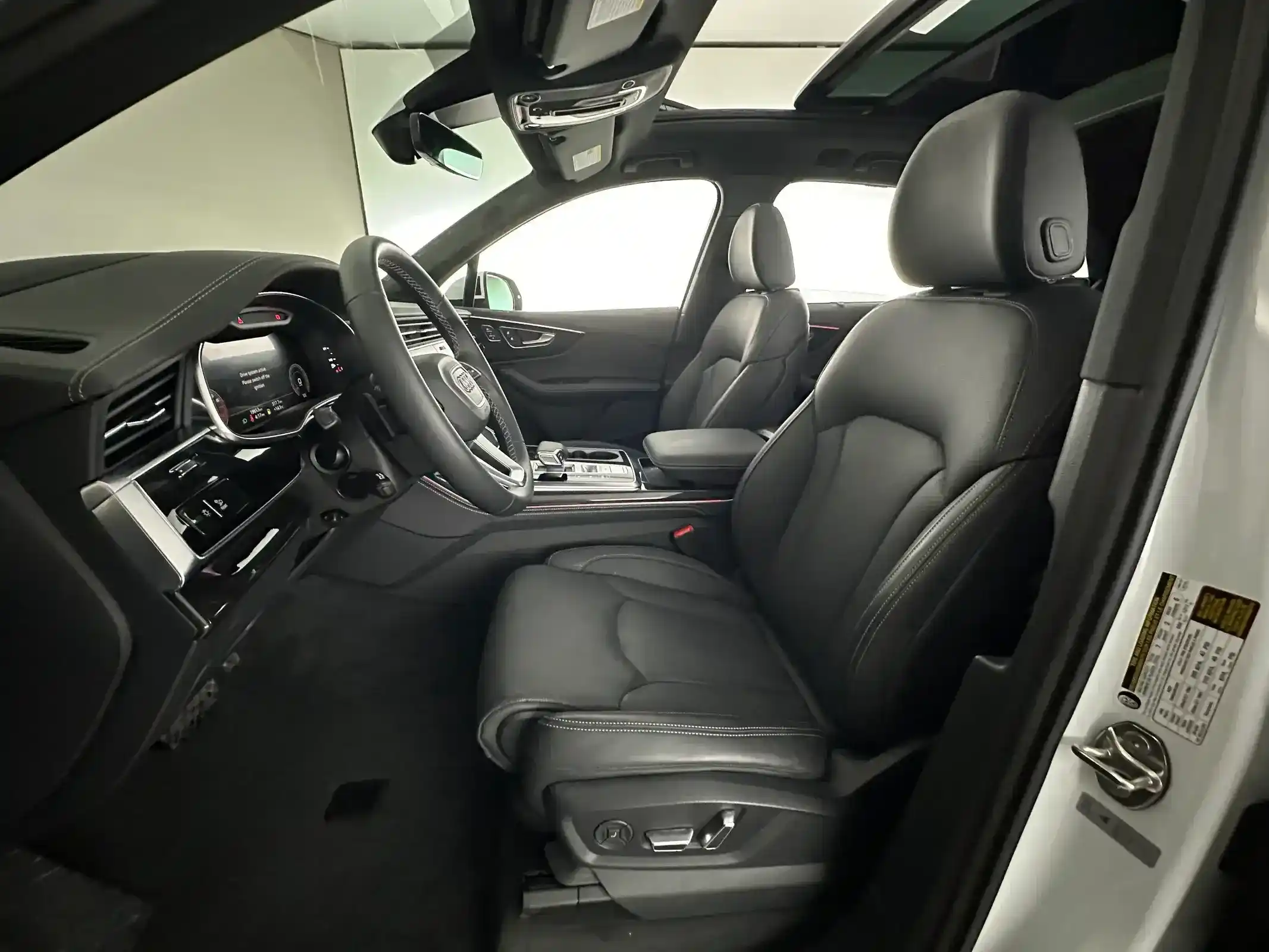 2025 Audi Q7 — front passenger seat
