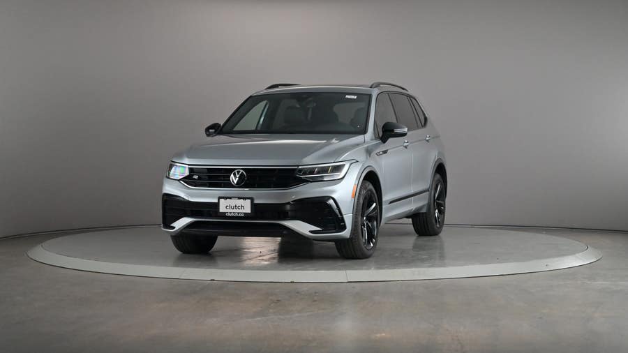 Vehicle photo 2