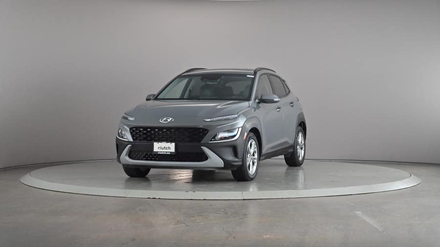 Vehicle photo 2