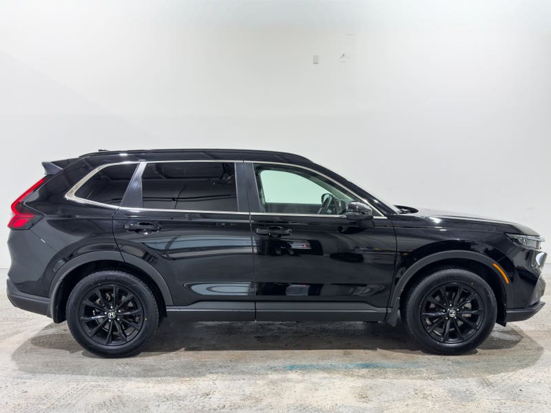 Vehicle photo 3