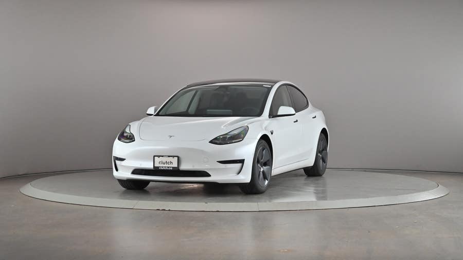 Vehicle photo 3