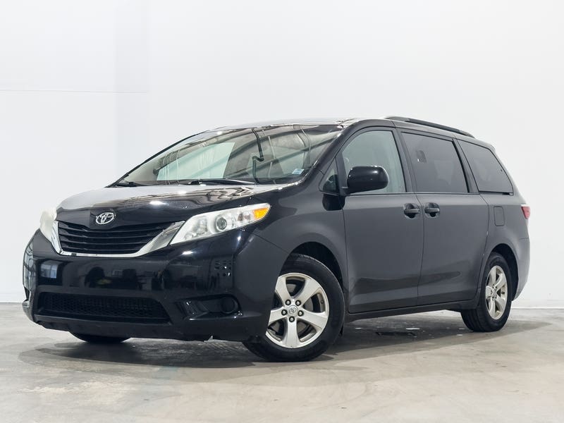 Vehicle photo 1