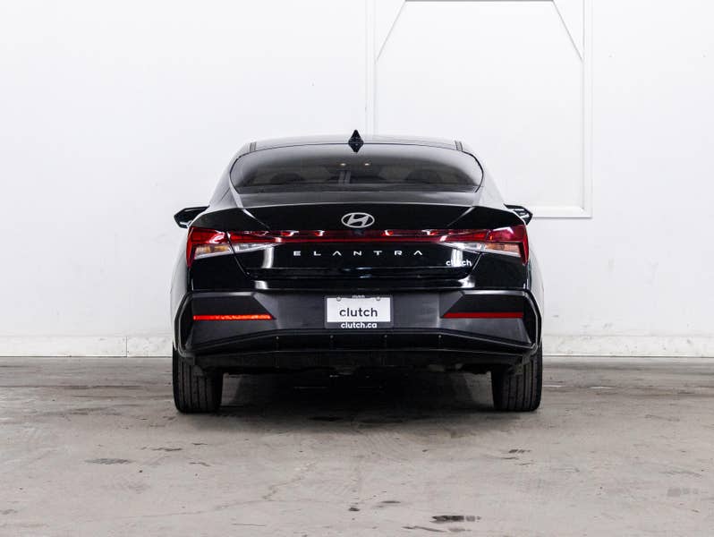 Vehicle photo 4