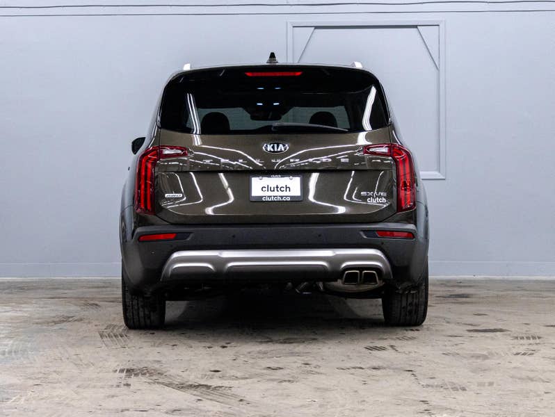 Vehicle photo 4