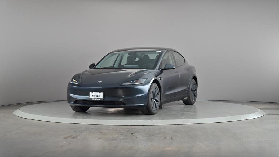 Vehicle photo 2