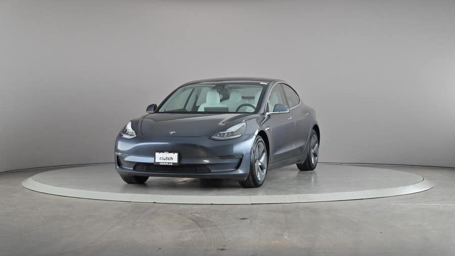 Vehicle photo 2