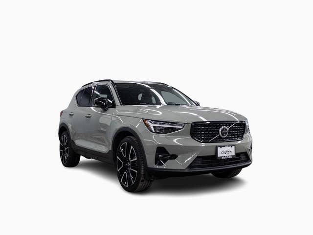 2025 Volvo XC40